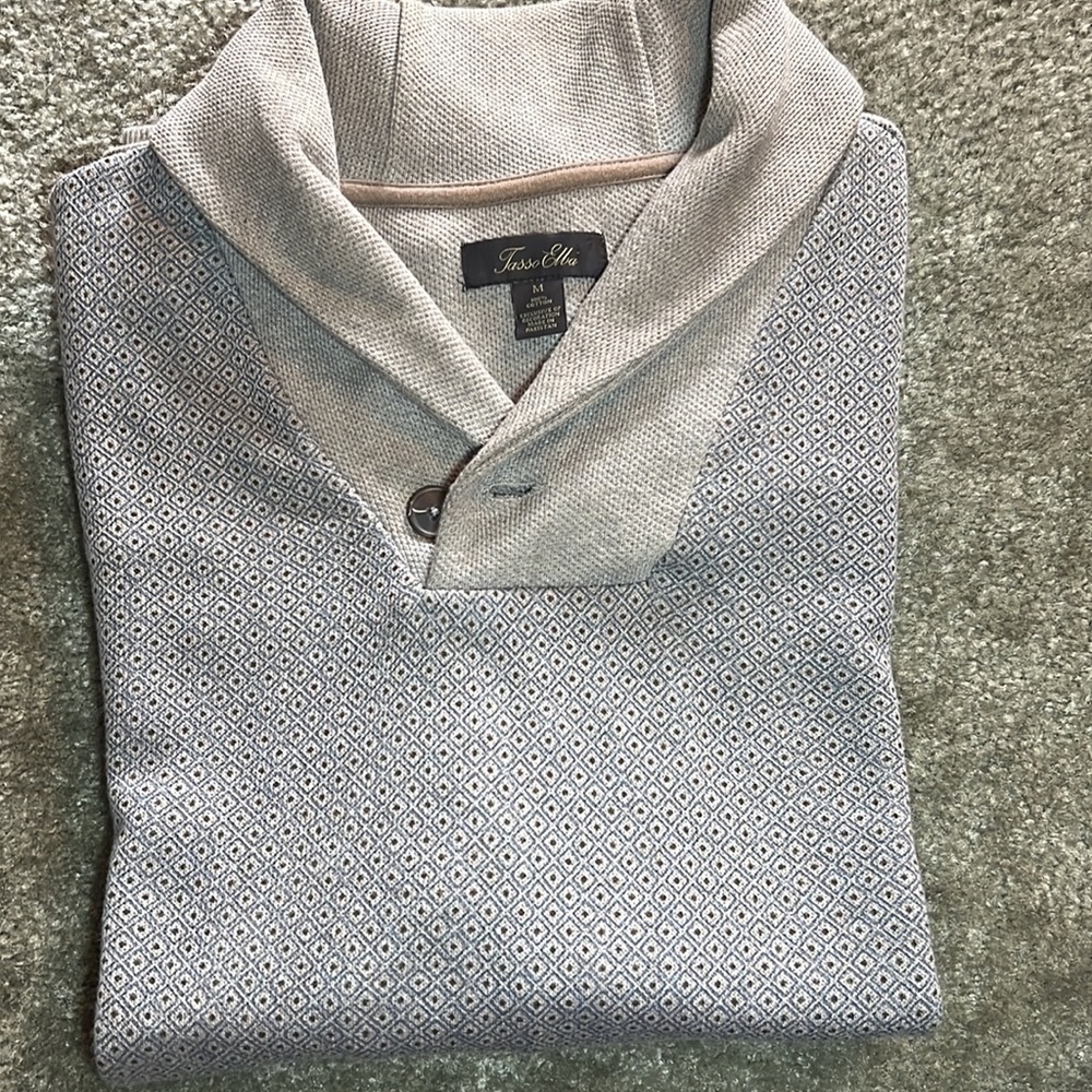 Sweater - Picture 4 of 5